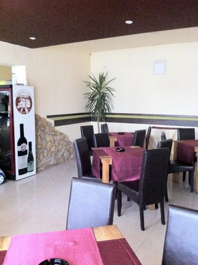 Хостелы Hostel Hora Бая-Маре-18