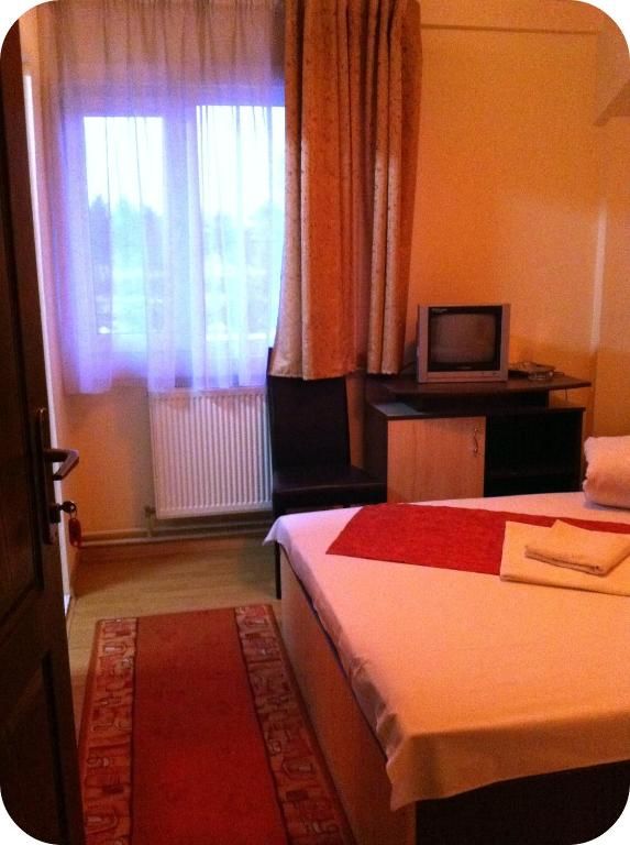 Хостелы Hostel Hora Бая-Маре-27